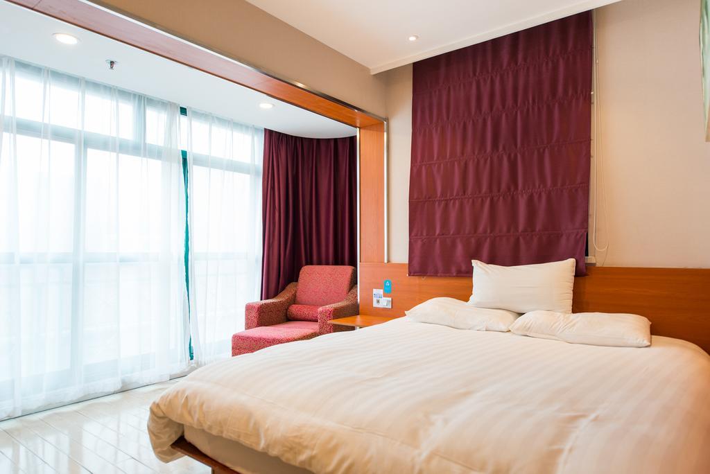 Hanting Express Shanghai South Shanxi Road شانغهاي المظهر الخارجي الصورة
